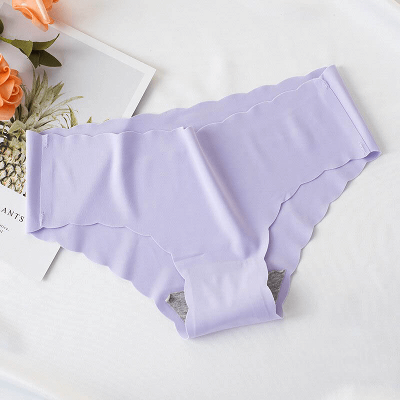Light purple low waist ruffle stretch seamless underwear with soft cotton and silk blend, showcasing feminine elegance and comfort.